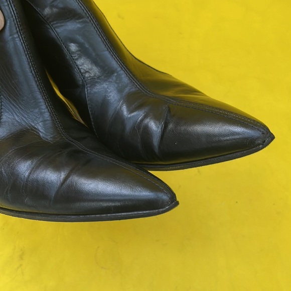 Vintage black Manolo Blahnik booties - Picture 12 of 16